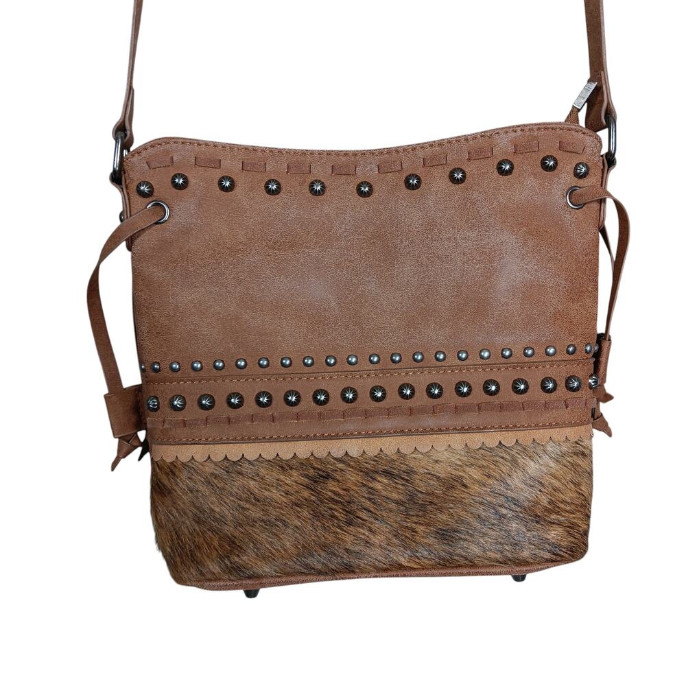 Trinity Ranch Cowhide Leather Crossbody Bag Brown Zipper Closure Inside Pockets